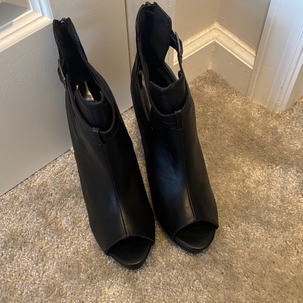 Dream Pairs Black Heeled Boots with Stiletto Heel